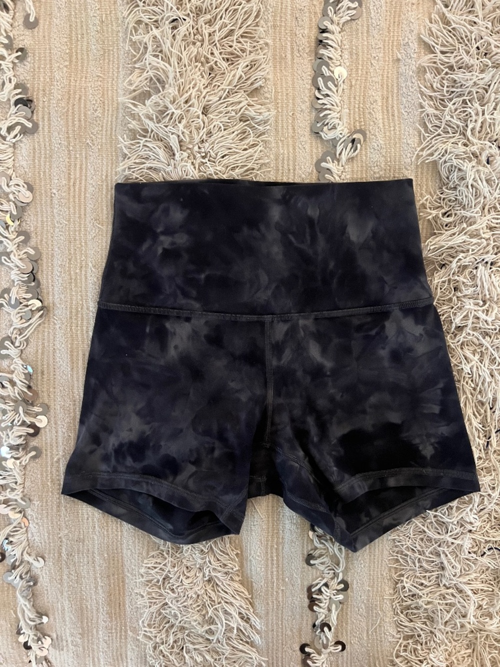 Lululemon Align 4” Shorts, High-Rise, Size 4, Tye-dye Dark Wash
